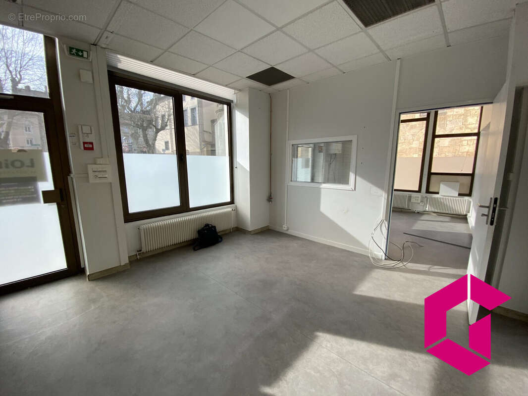 Commerce à BOURG-ARGENTAL