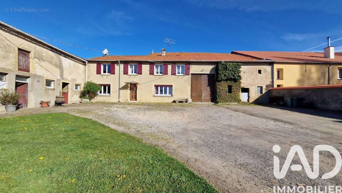 Maison 161 m² à Chambley-Bussieres  - photo 2