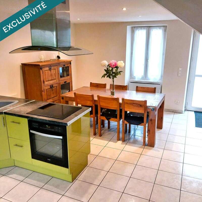 Maison 134 m² à Plesse  - photo 3