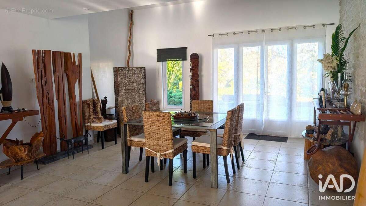 Photo 5 - Maison à VOUHE