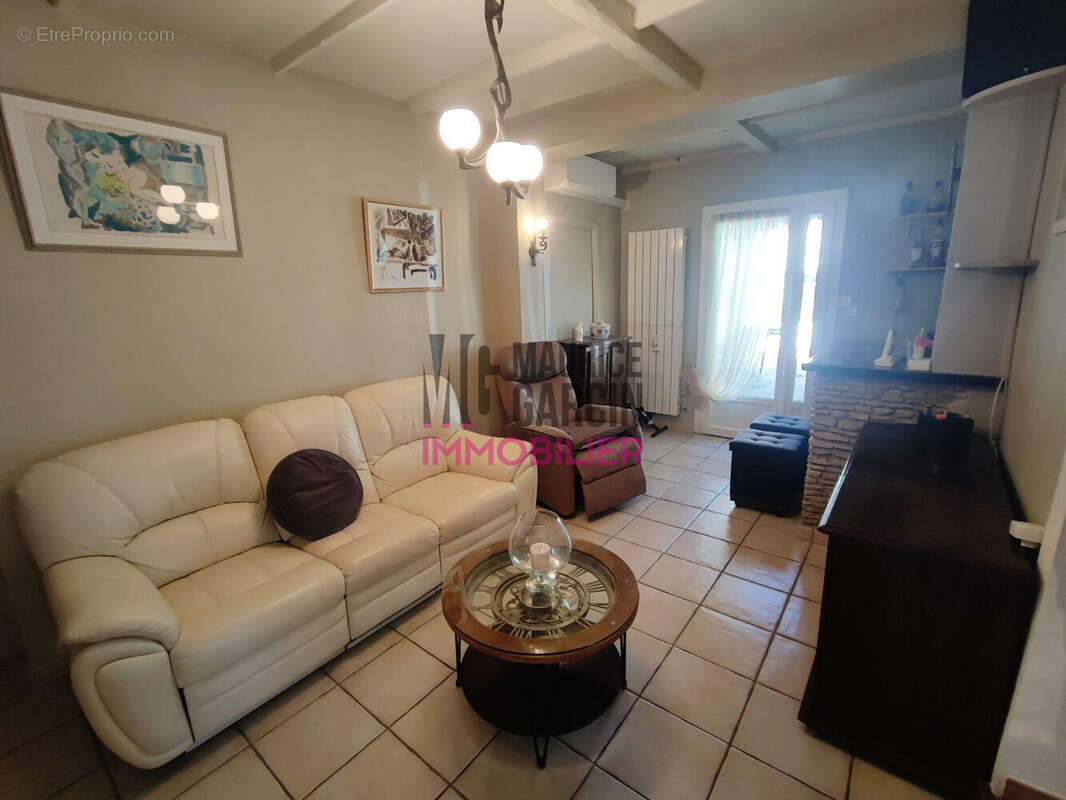 Maison à L&#039;ISLE-SUR-LA-SORGUE