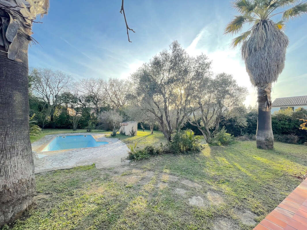 Maison à SIX-FOURS-LES-PLAGES