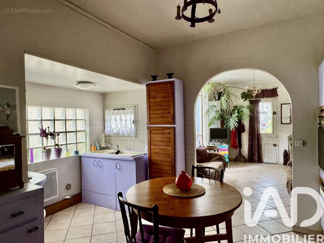 Photo 3 - Maison à RUEIL-MALMAISON