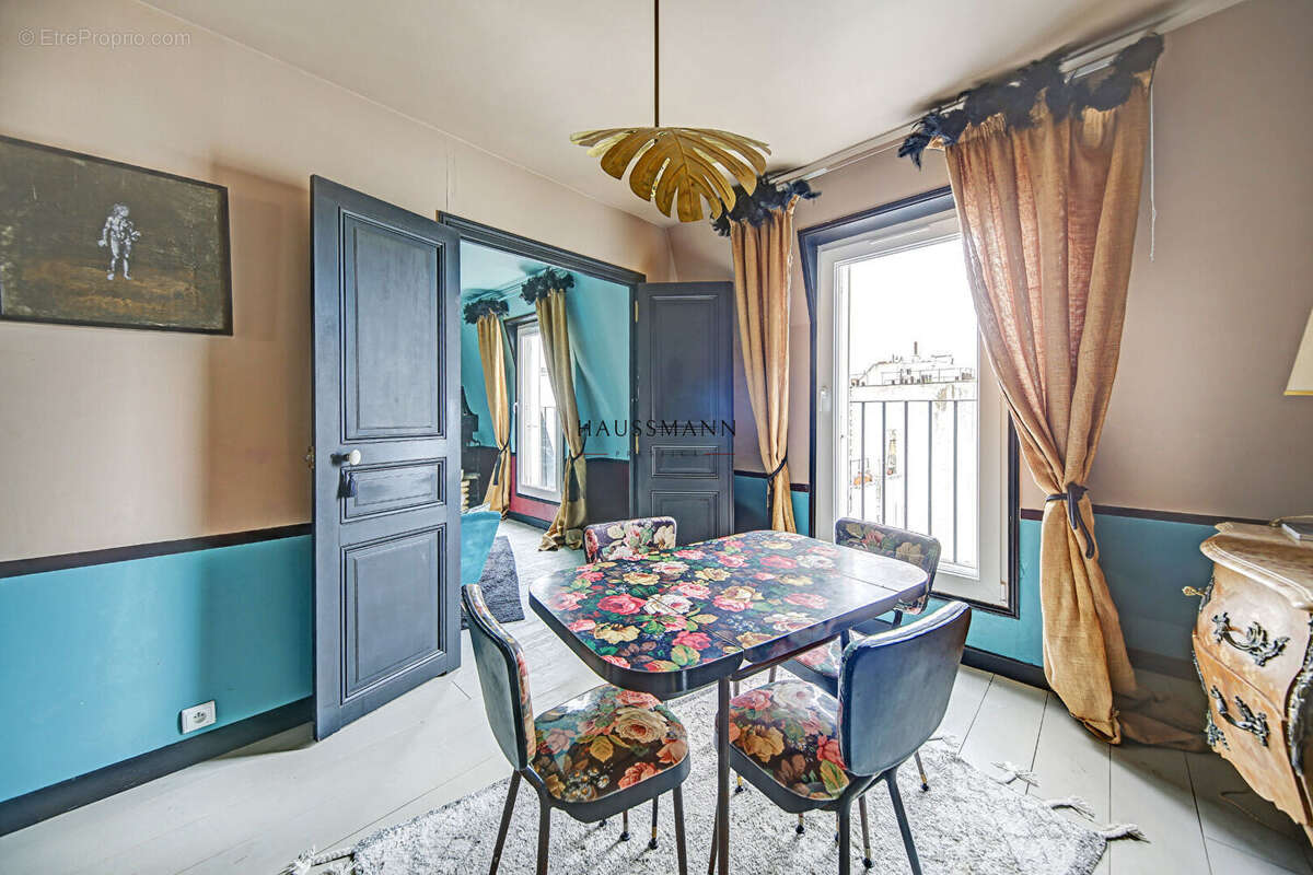 Appartement à PARIS-7E