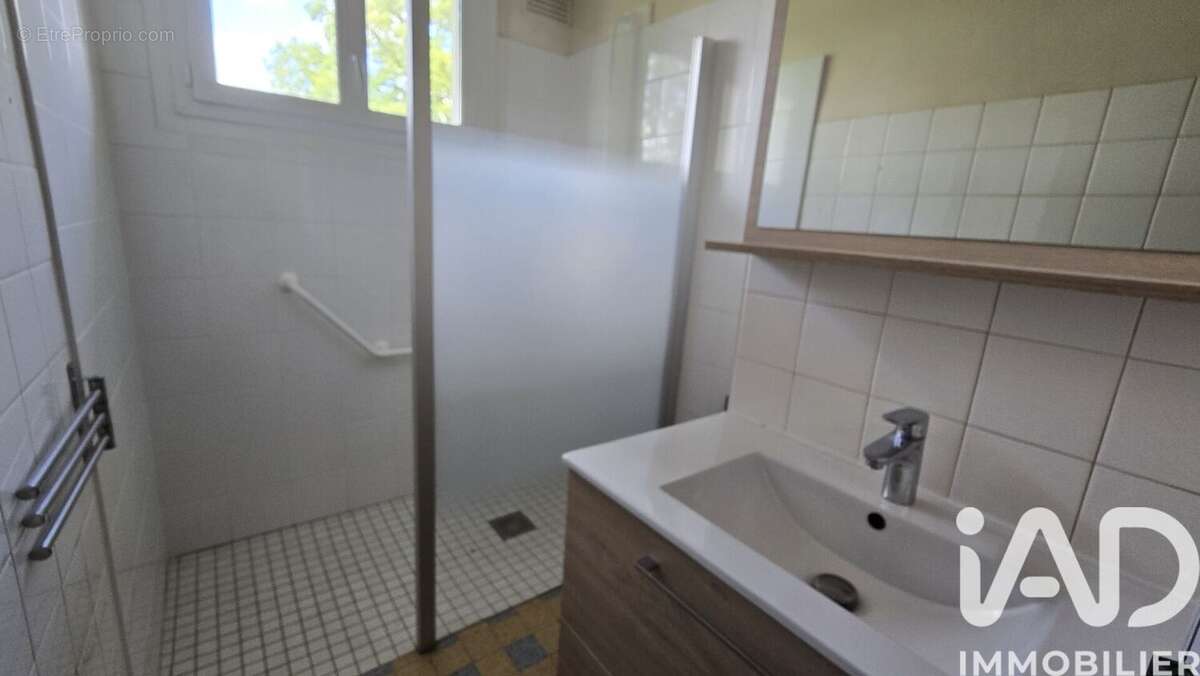Maison 82 m² à Treverien  - photo 6