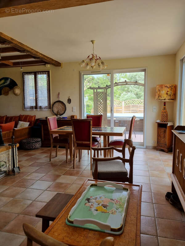 Maison à FORCALQUIER