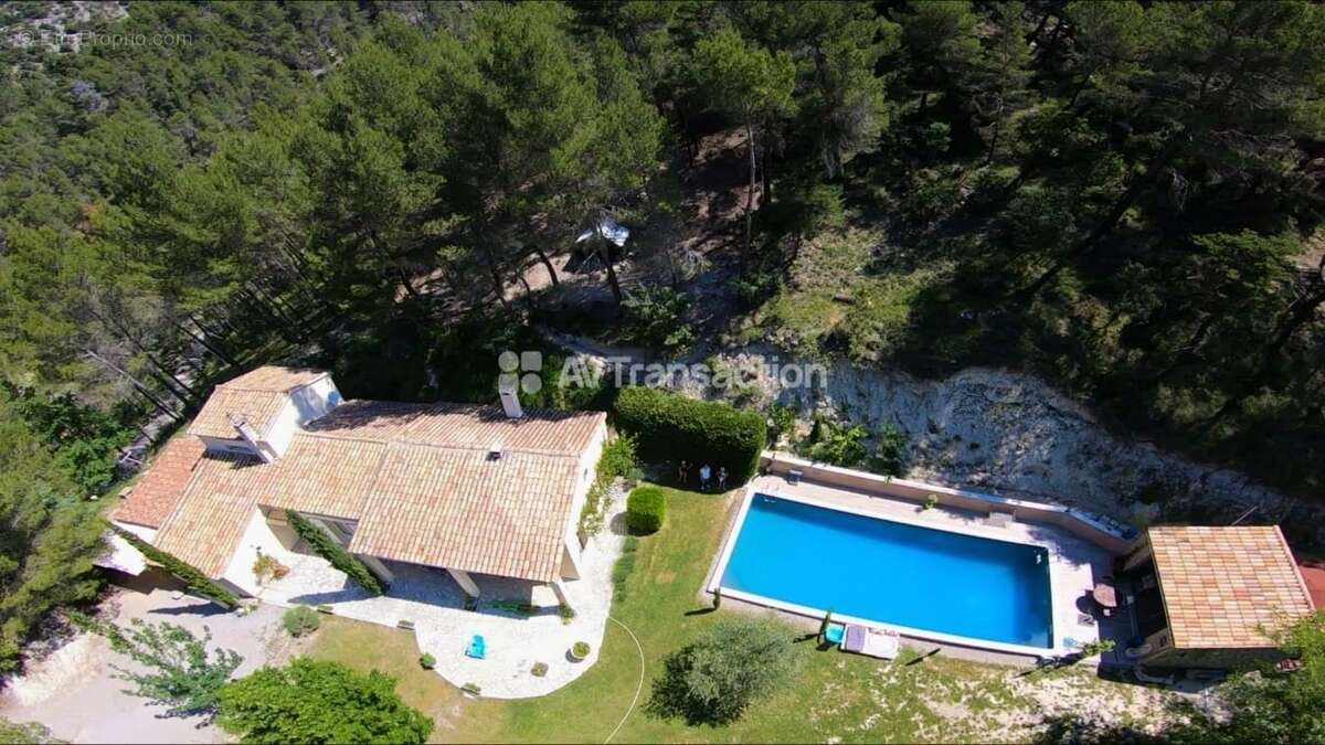 Maison 110 m² à Nyons  - photo 3
