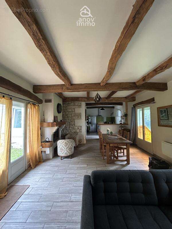 Maison à SAINT-SATURNIN