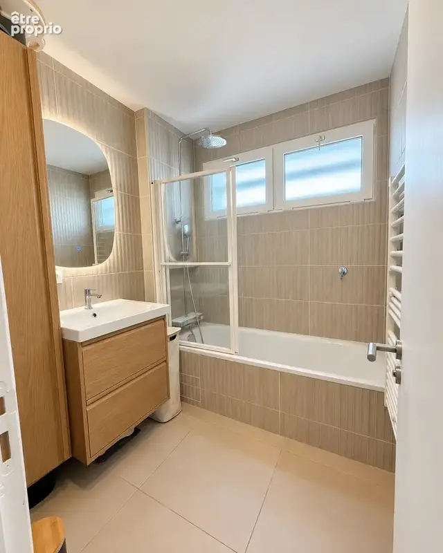 3 pièces de 67 m² Dernier étage lumineux double balcon - photo 5