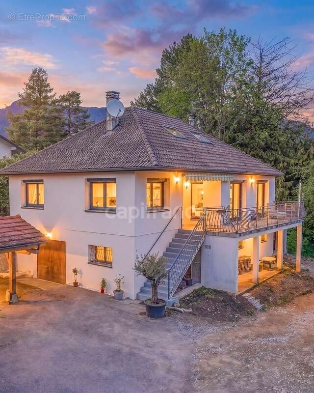 Maison à vendre 5 pièces GEX (01) - photo 11