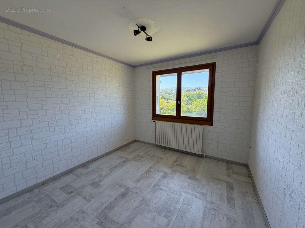 Maison à MASSINGY