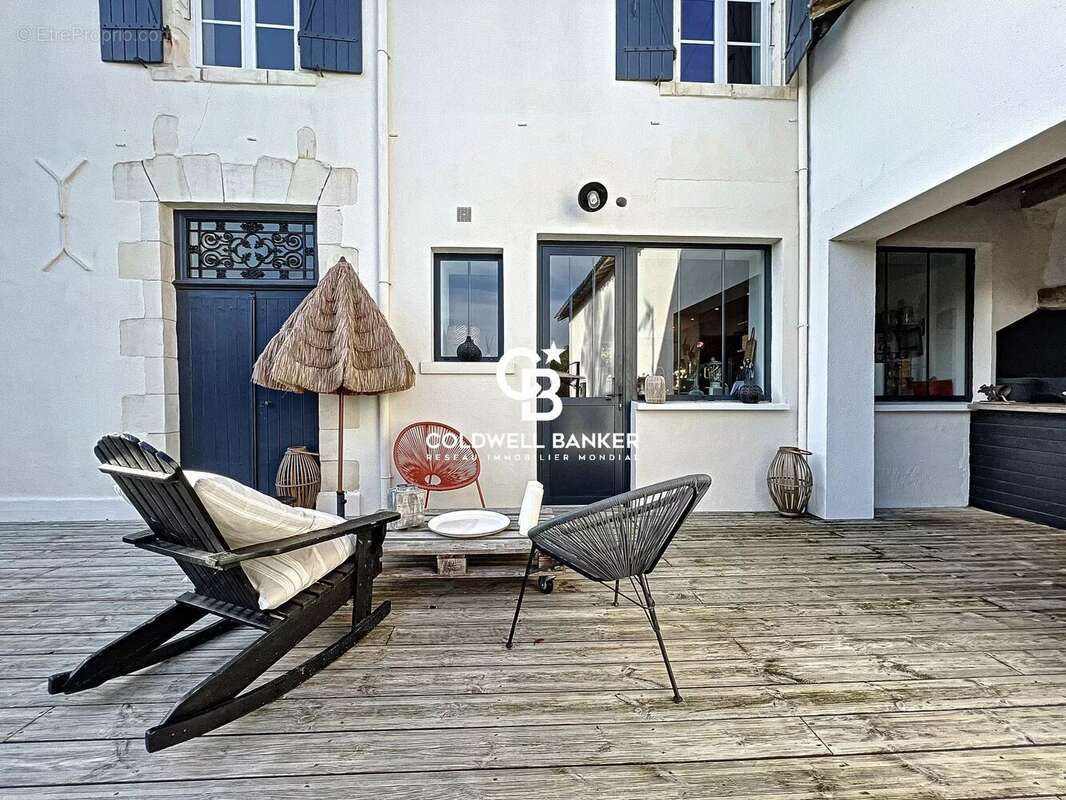 Maison à SAINTE-SOULLE