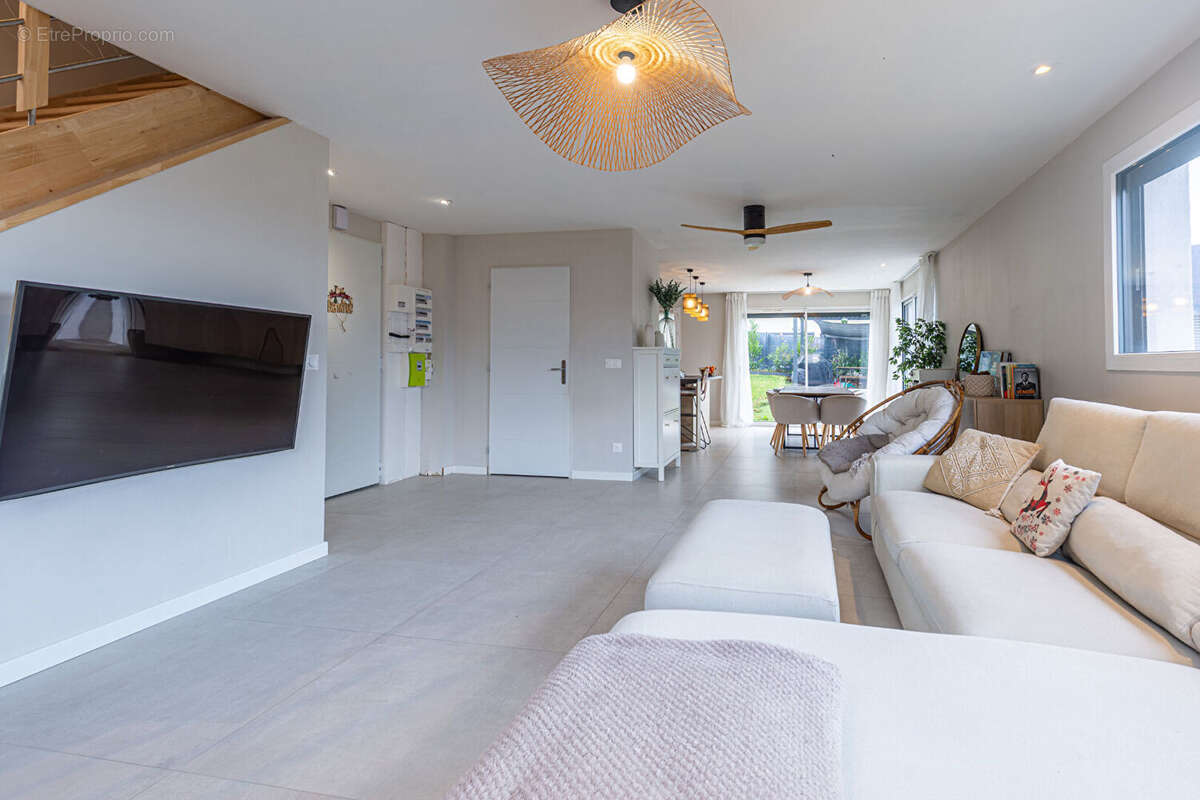 Maison à SAINT-JORIOZ