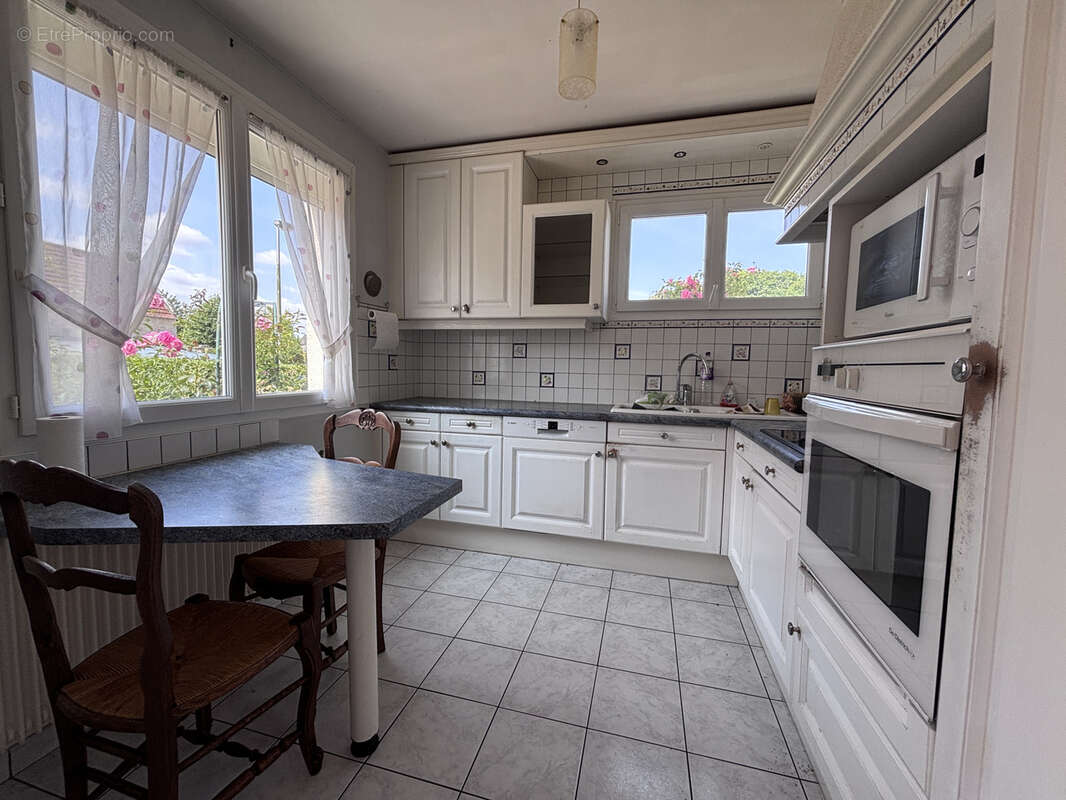 Maison familiale quartier calme - photo 6