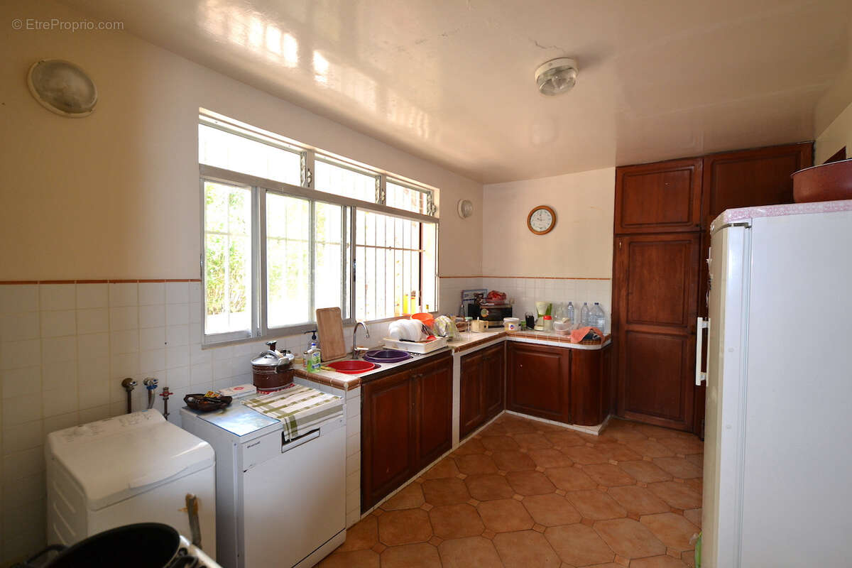 EXCLUSIVITÉ   Villa avec vue mer panoramique sur 1800 m2 de terrain. - photo 7