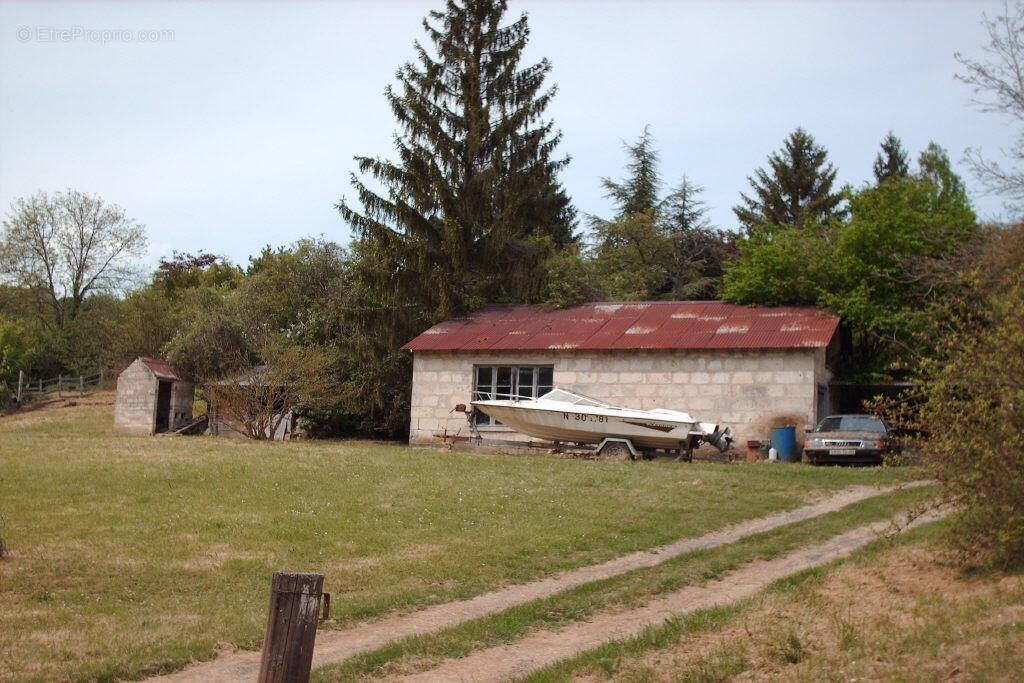 Terrain à VILLERS-COTTERETS