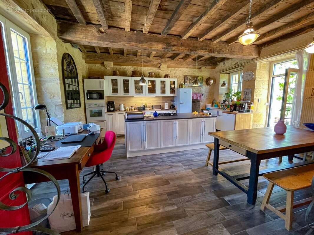 Maison à EXCIDEUIL