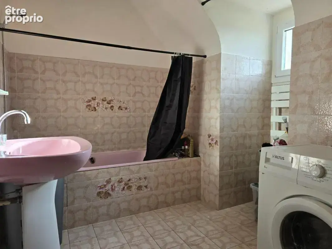 Maison 237 m² , 8 pièces avec logement indépendant – Terrain 3 000 m² - photo 16