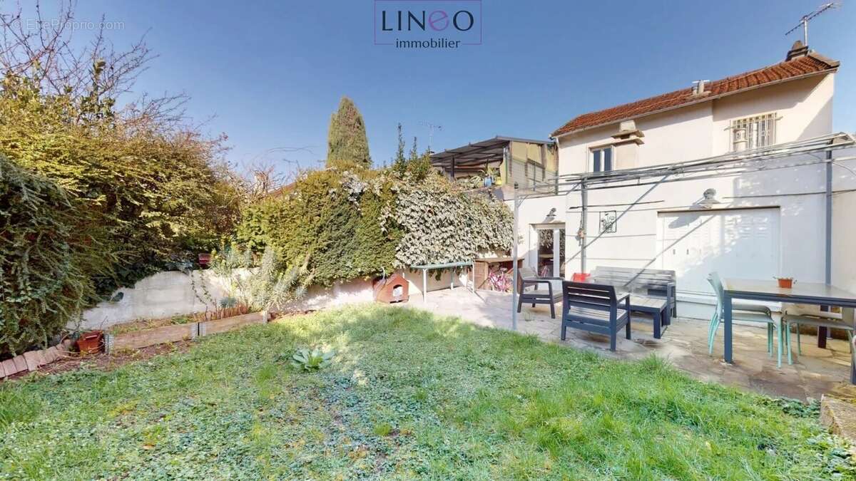 Maison à CHOISY-LE-ROI