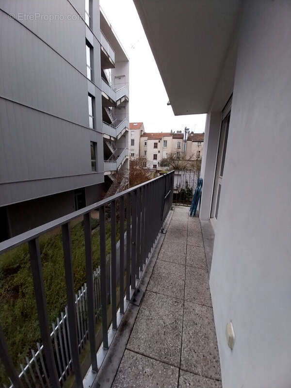 Appartement à IVRY-SUR-SEINE