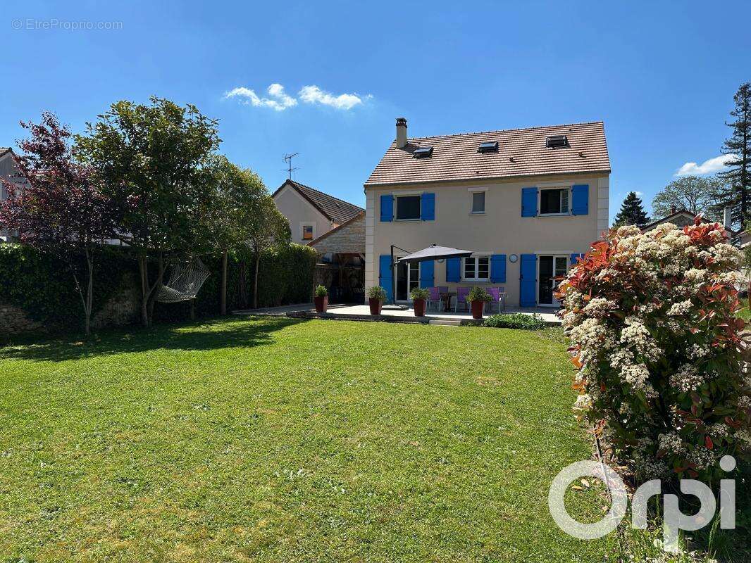 Maison à BALLAINVILLIERS