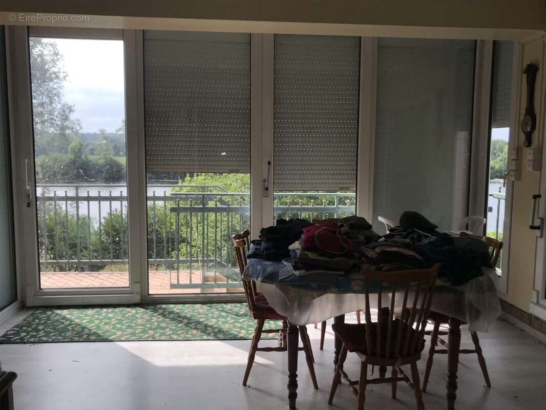 Maison à ROCHEFORT-SUR-NENON