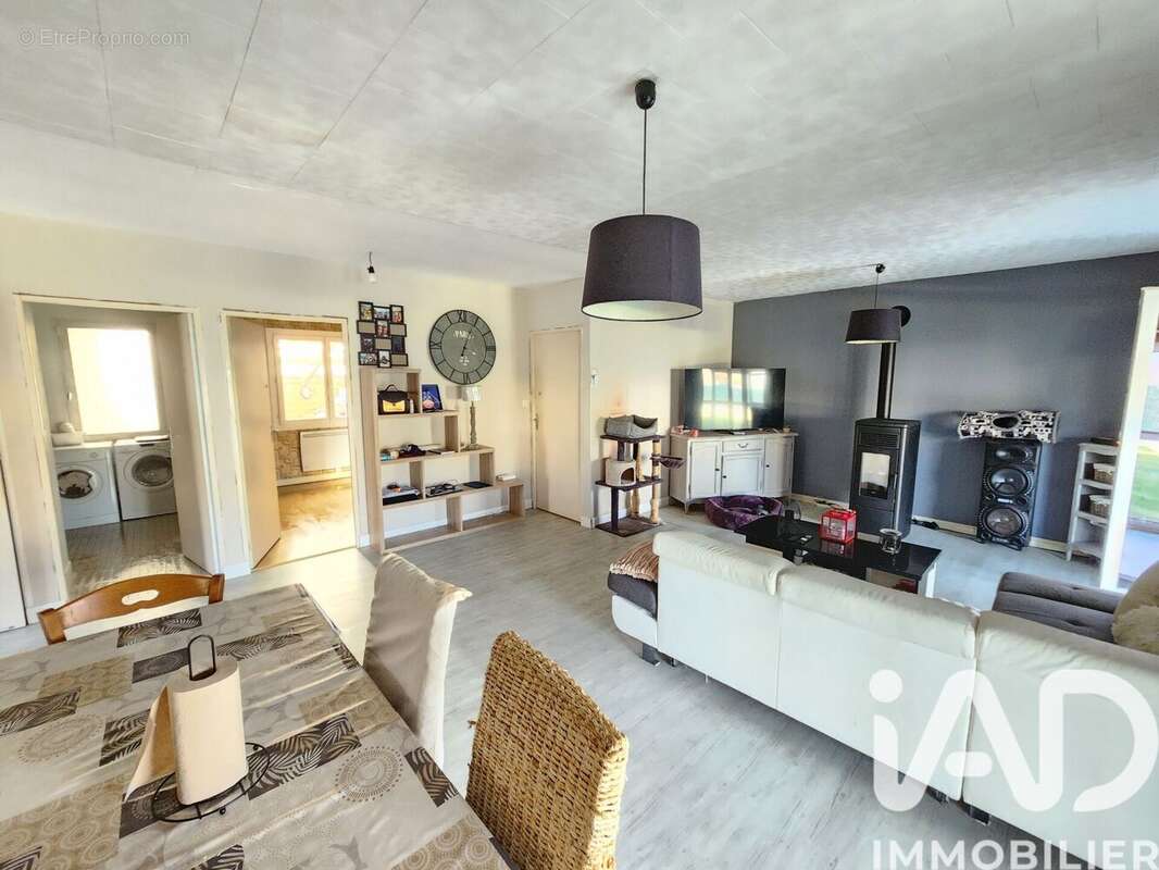 Photo 3 - Maison à ESTISSAC