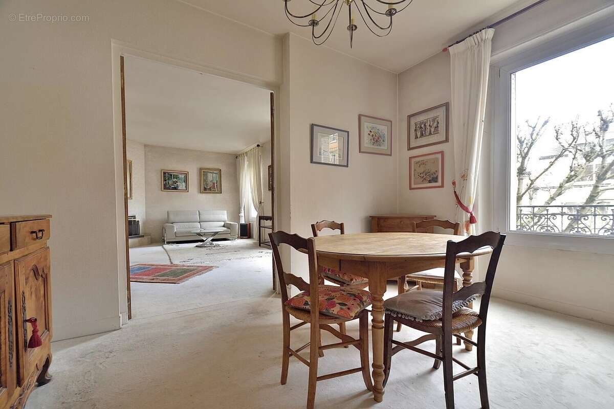 Appartement à SAINT-MAUR-DES-FOSSES