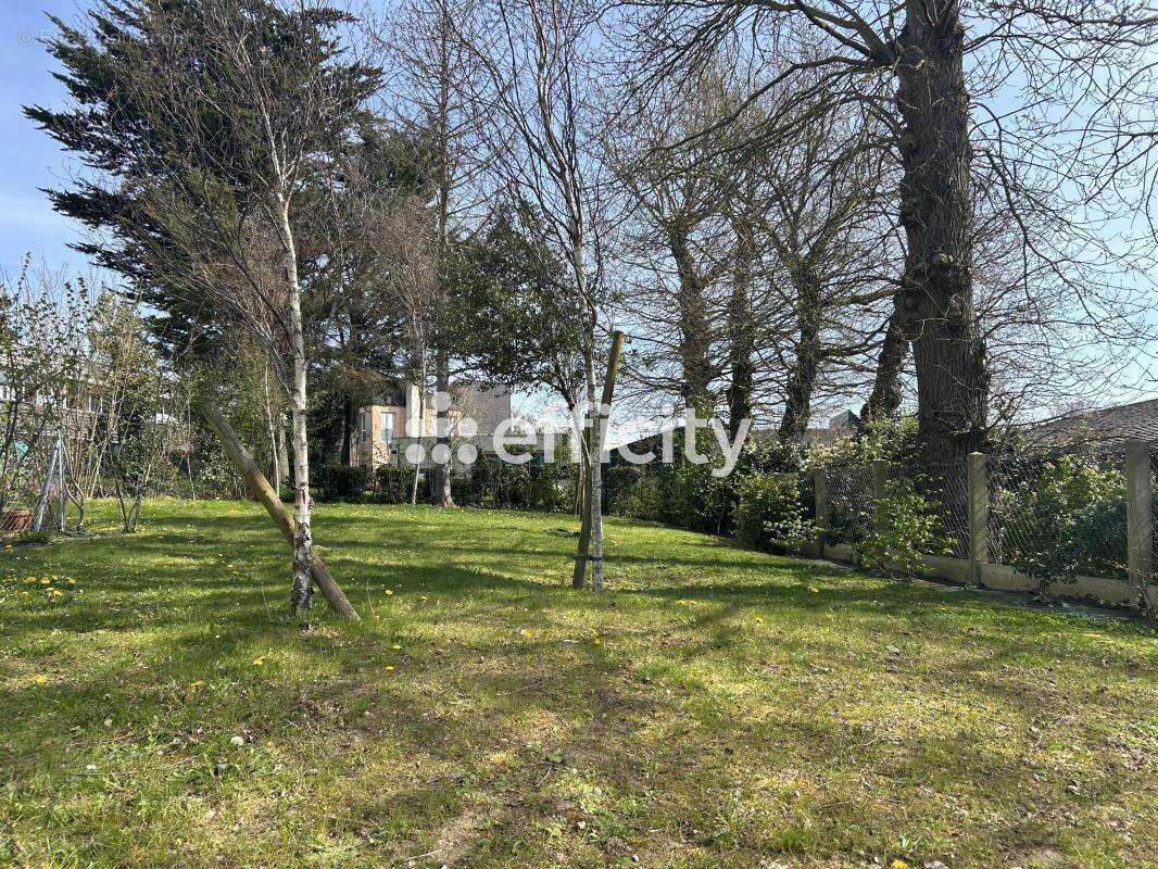 Appartement à NOYAL-CHATILLON-SUR-SEICHE