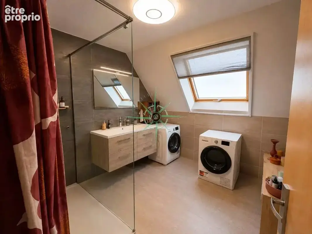 À VENDRE - Superbe duplex lumineux avec terrasse  Dernier étage  Garage + 3 parkings - photo 6