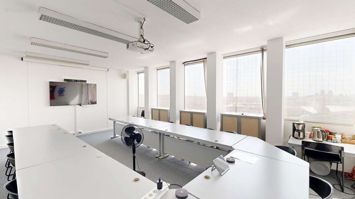 Plateau de Bureaux 14 rue Scandicci - photo 17