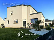 Maison à MEZIERES-SUR-COUESNON