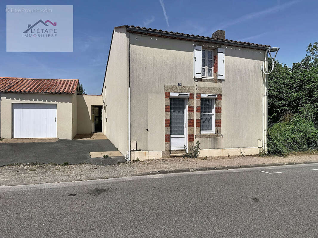 Maison à VENANSAULT