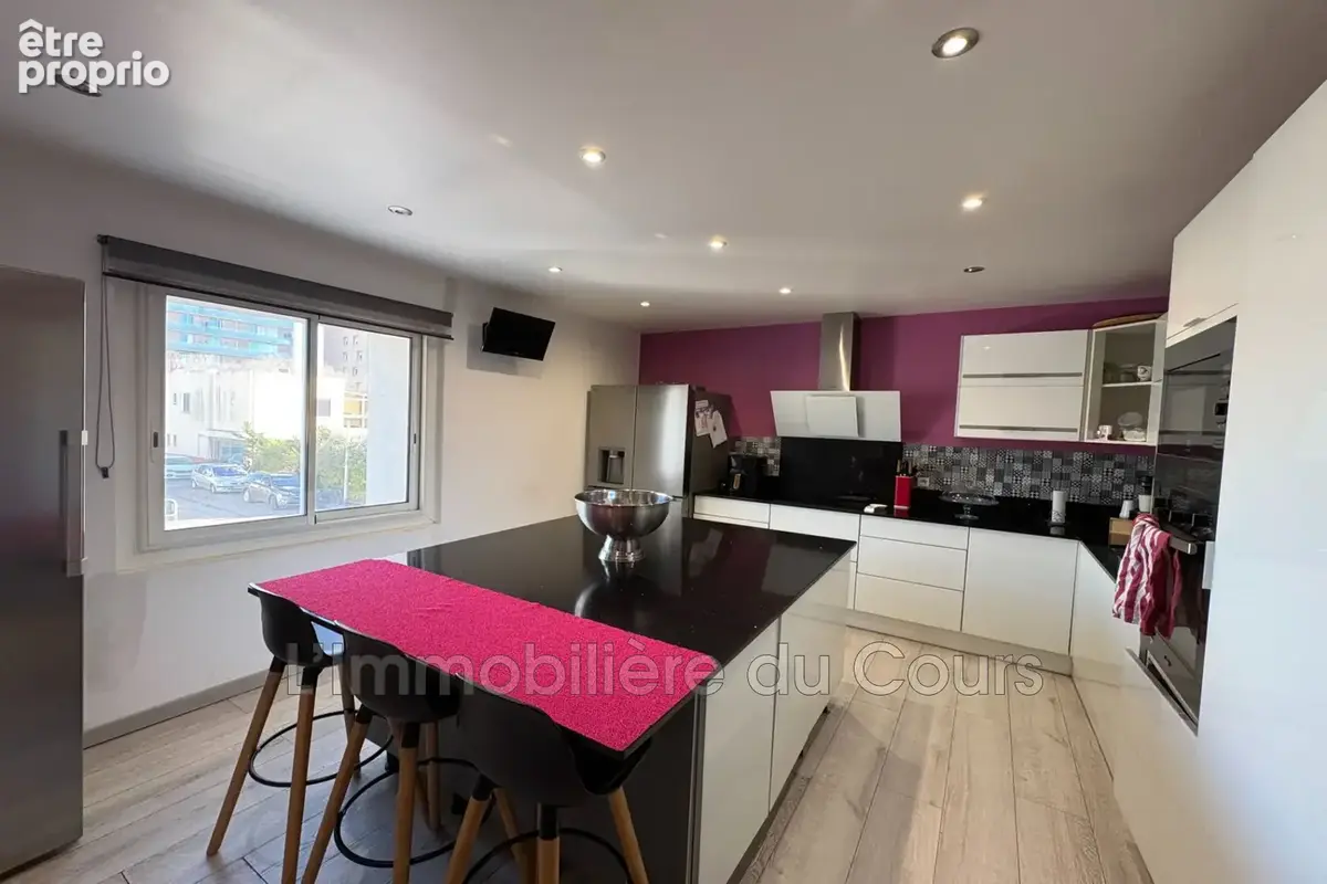 Maison 5 pièces 197 m² à vendre à Port-De-Bouc (13110) - photo 5