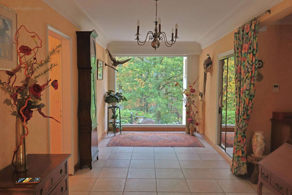 Maison à SAINT-SEBASTIEN-SUR-LOIRE