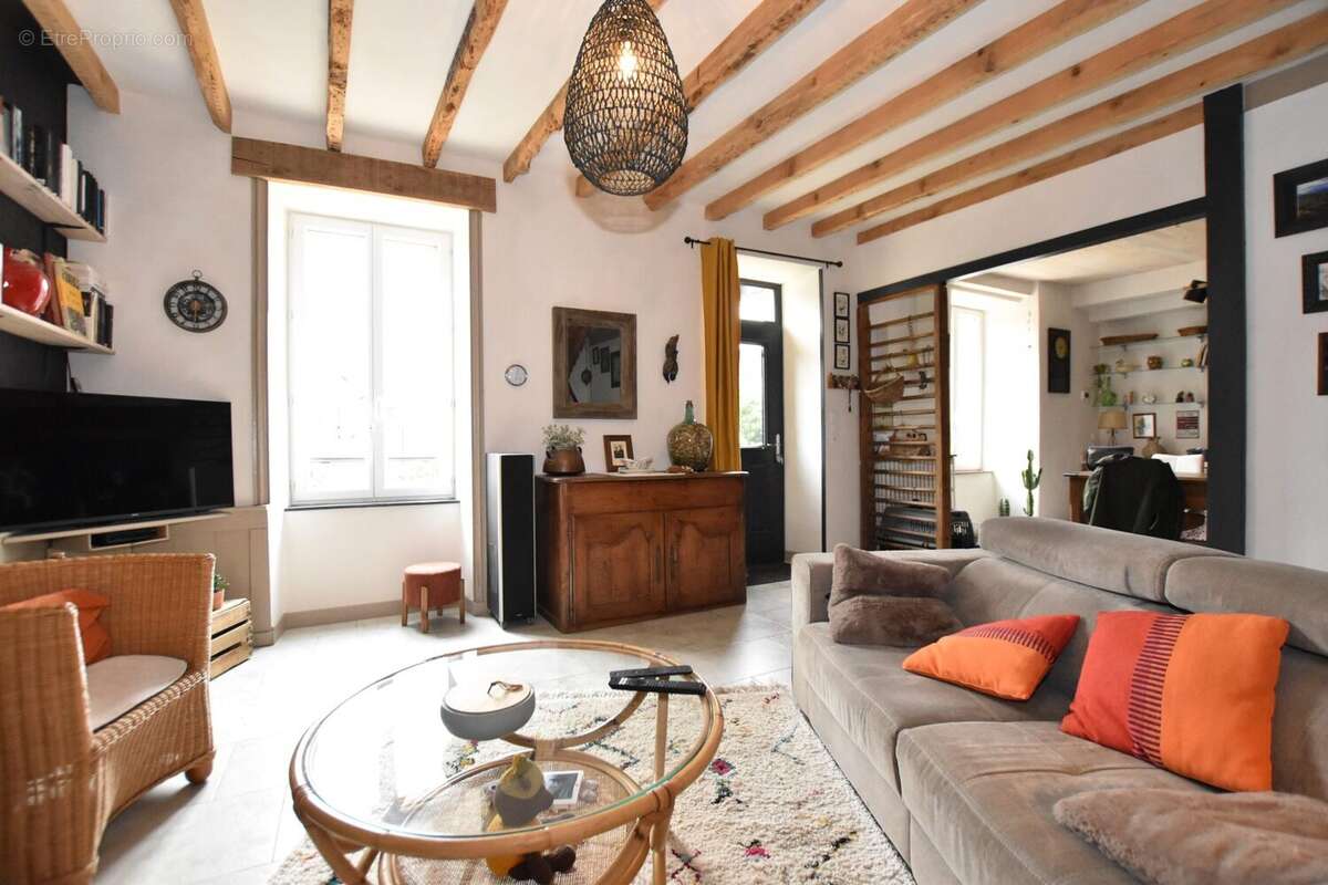 Maison à SAINT-VINCENT-DE-SALERS