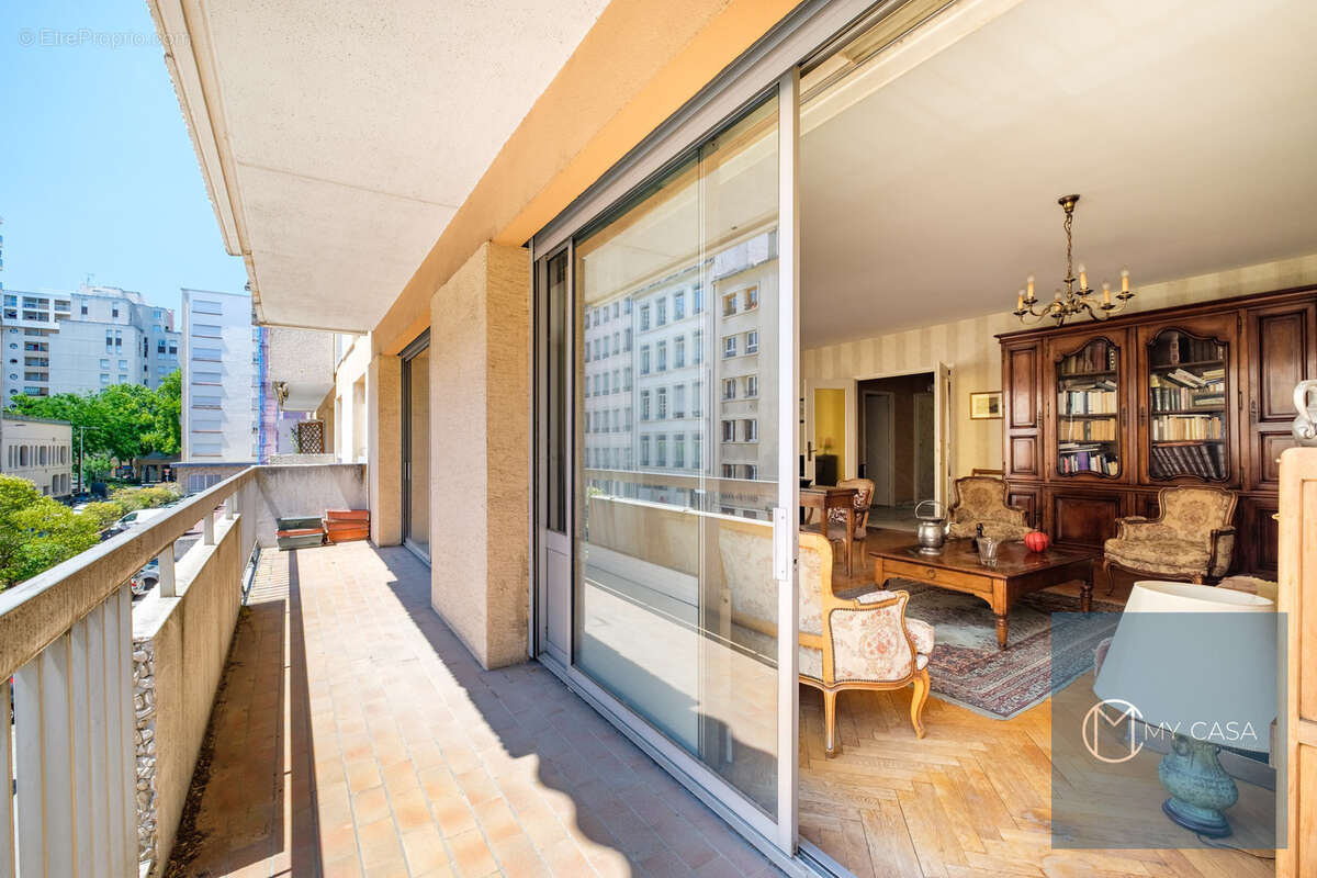 Appartement à LYON-6E