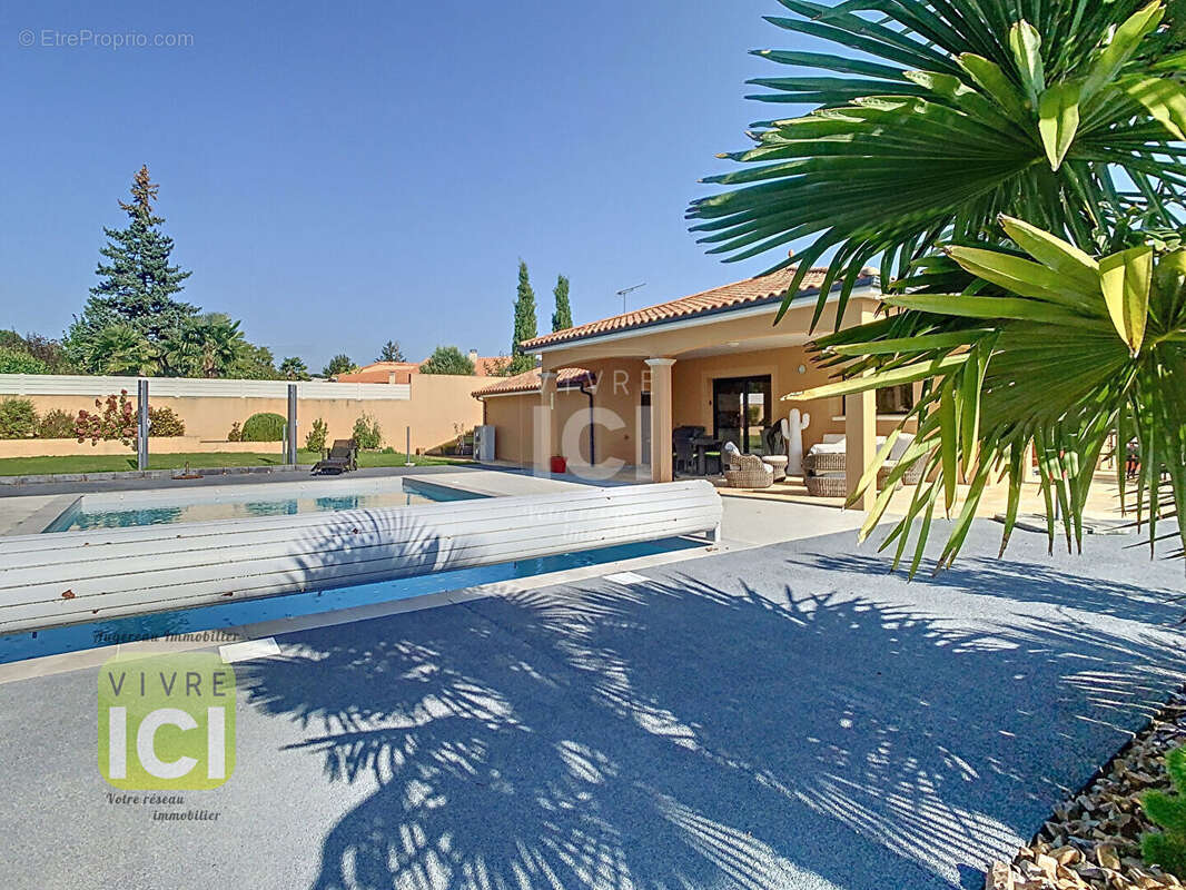 Maison de plain-pied 163.85 m2 - photo 4