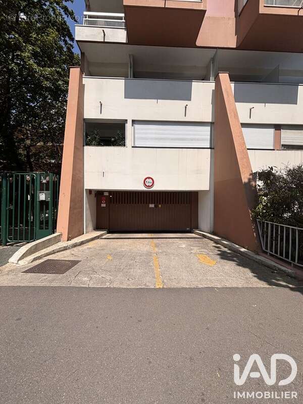 Parking 9 m² à Paris-13e  - photo 2