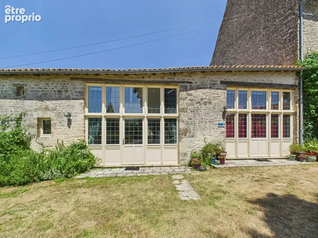 Belle demeure ancienne avec maison d'amis et 4 hectares - photo 15