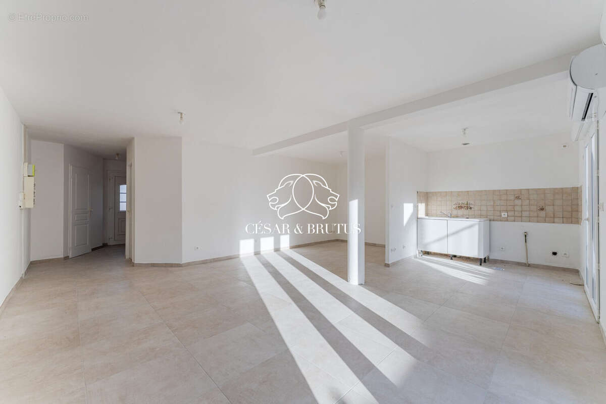 Maison à LA VERPILLIERE