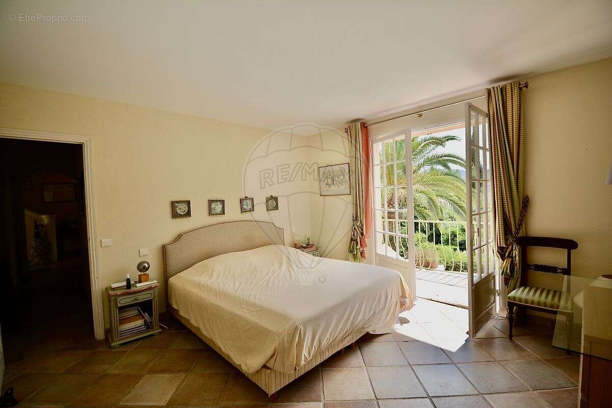 Maison à THEOULE-SUR-MER