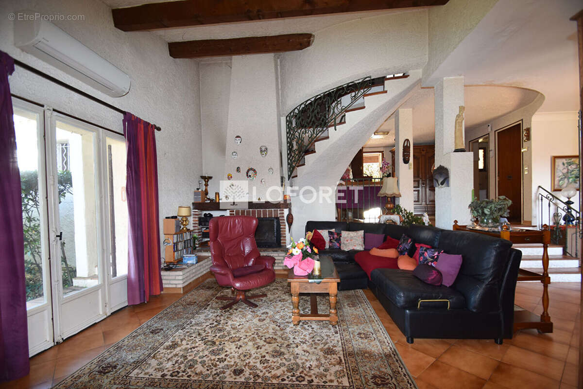 Maison à MONTAUROUX