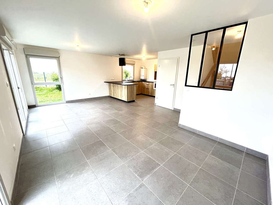 Appartement à HAUTEVILLE-LES-DIJON