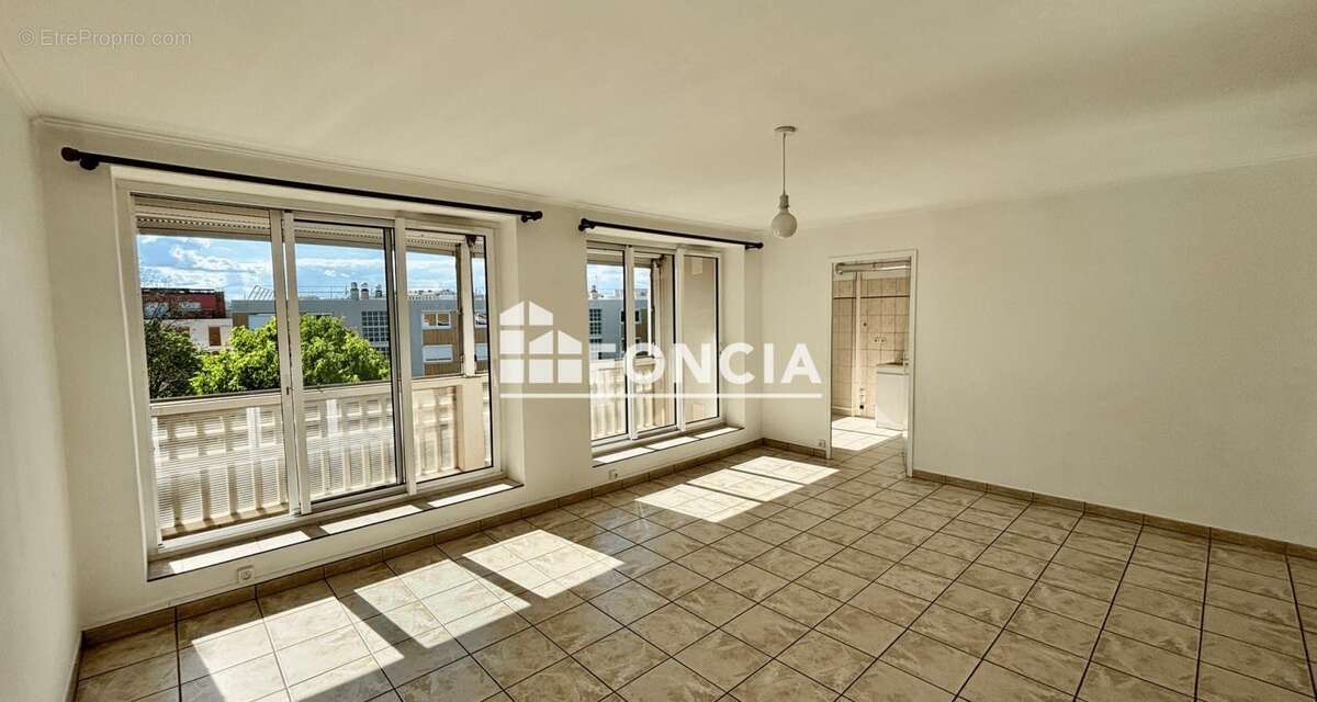 Appartement à VILLEURBANNE