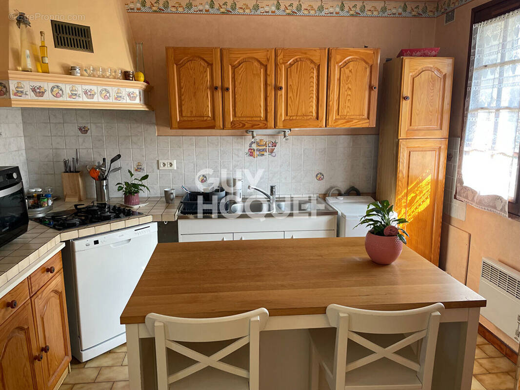 Appartement à SAINT-BONNET-DE-MURE
