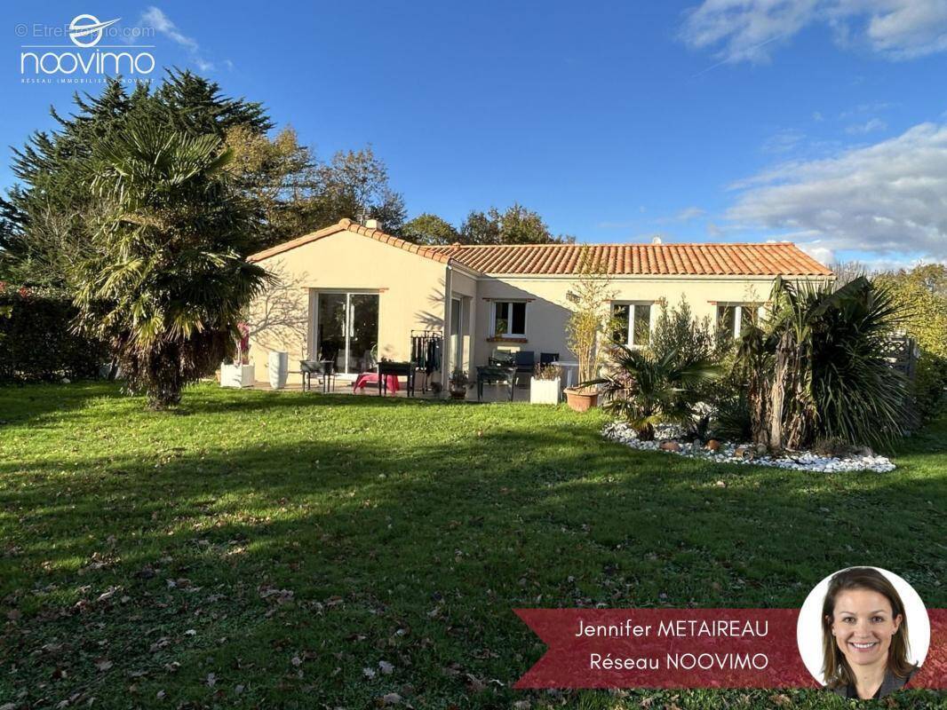 Maison à LA HAIE-FOUASSIERE