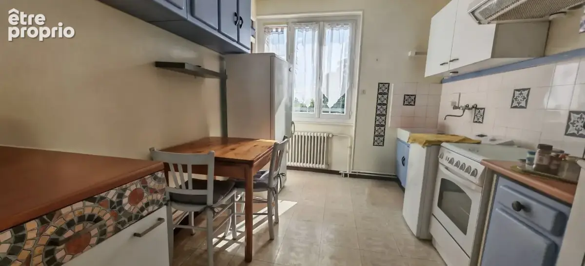 Lumineux Appartement T3 avec loggia balcon cave et garage - photo 3