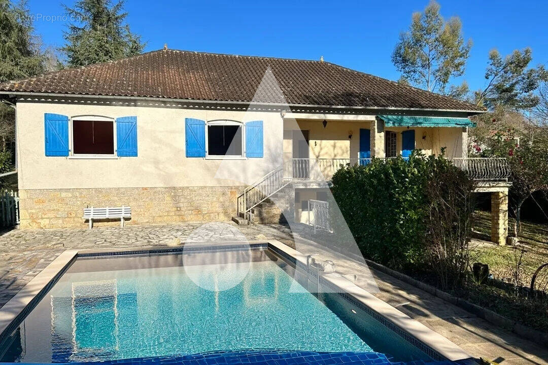 Maison à TOUR-DE-FAURE