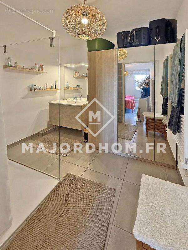Appartement à MARSEILLE-9E